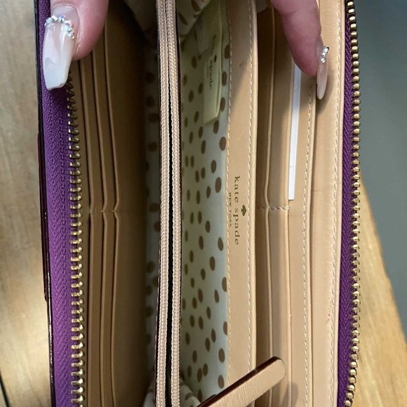 Authentic Kate Spade wallet - Picture 2 of 2